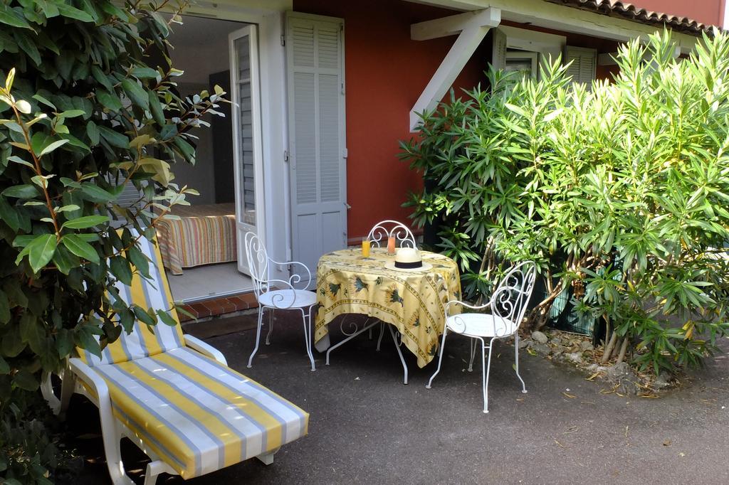 Hotel Du Bosquet Pegomas Ngoại thất bức ảnh