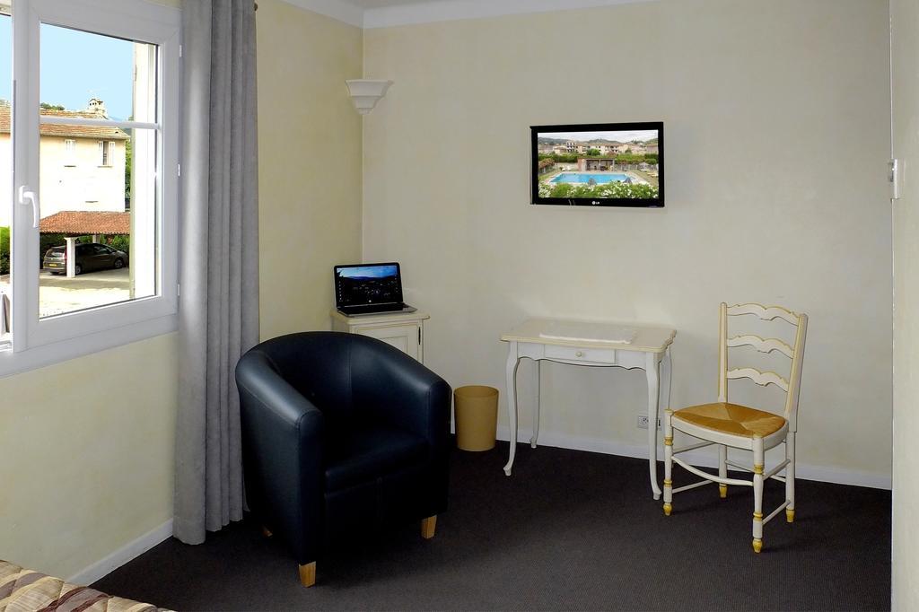 Hotel Du Bosquet Pegomas Ngoại thất bức ảnh